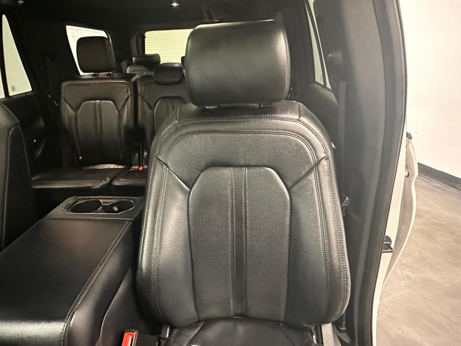 2019 Ford Expedition Limited 4x4 photo