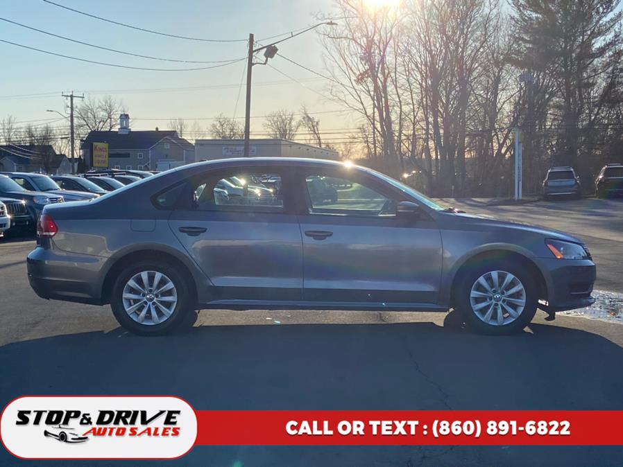 2013 Volkswagen Passat S PZEV photo