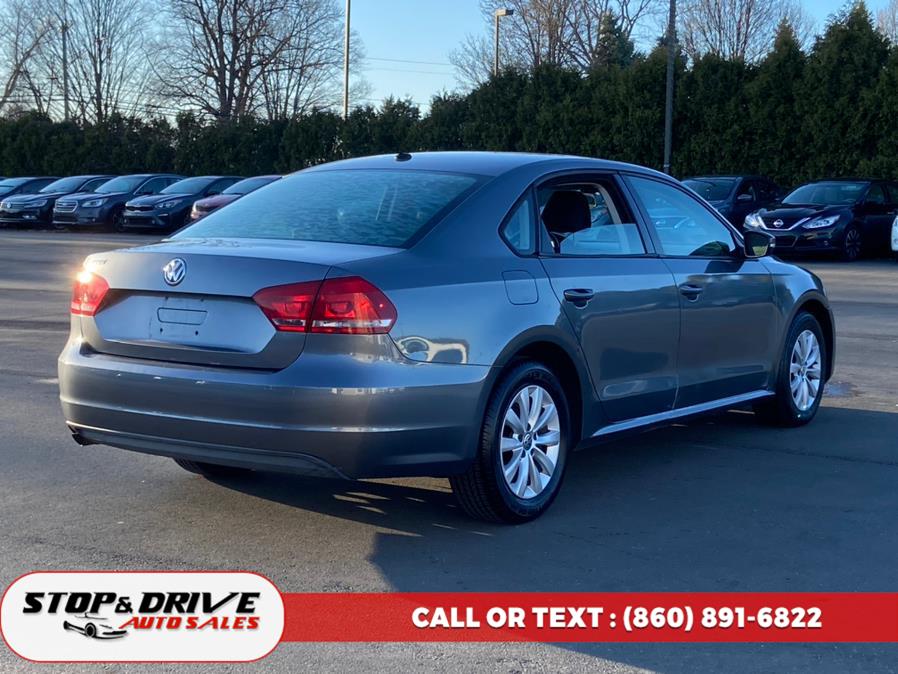 2013 Volkswagen Passat S PZEV photo