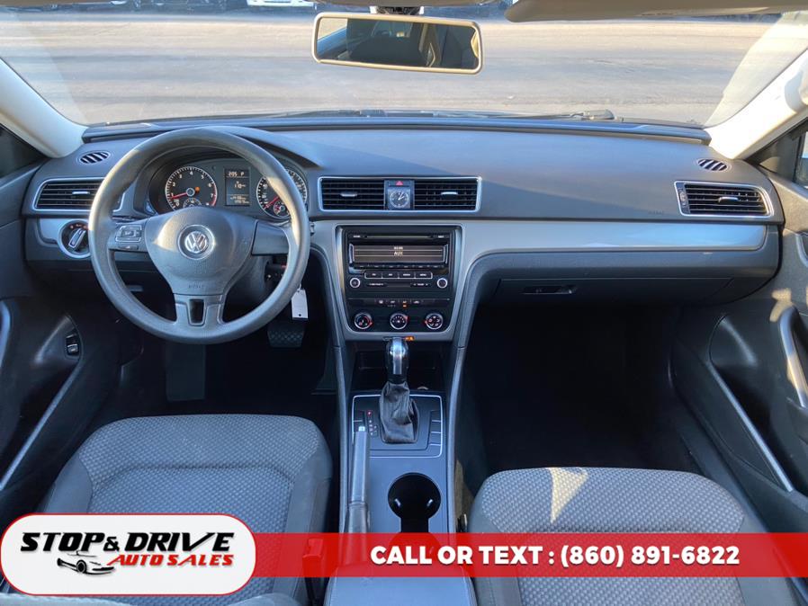 2013 Volkswagen Passat S PZEV photo