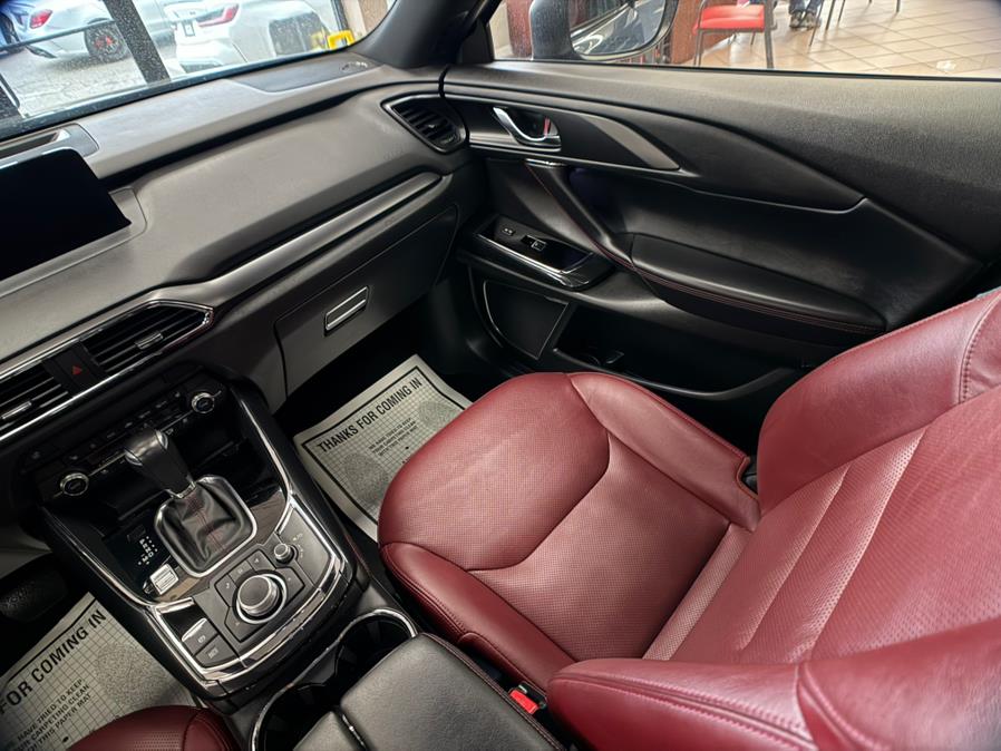 2022 Mazda CX-9 Carbon Edition AWD photo