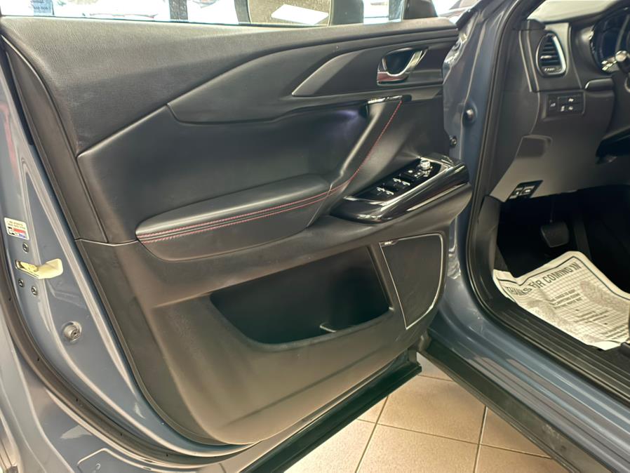 2022 Mazda CX-9 Carbon Edition AWD photo