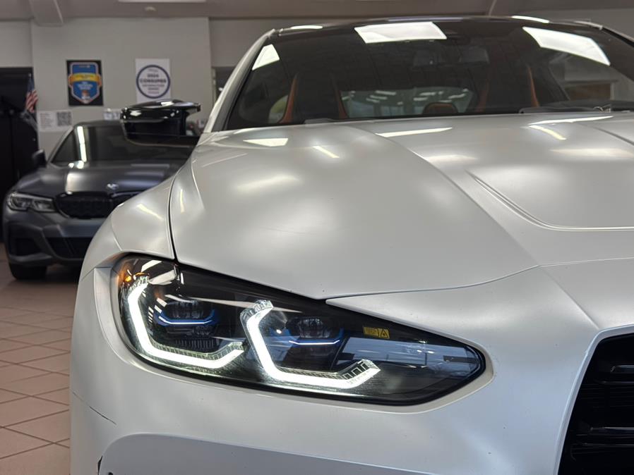 2021 BMW M4 Coupe photo