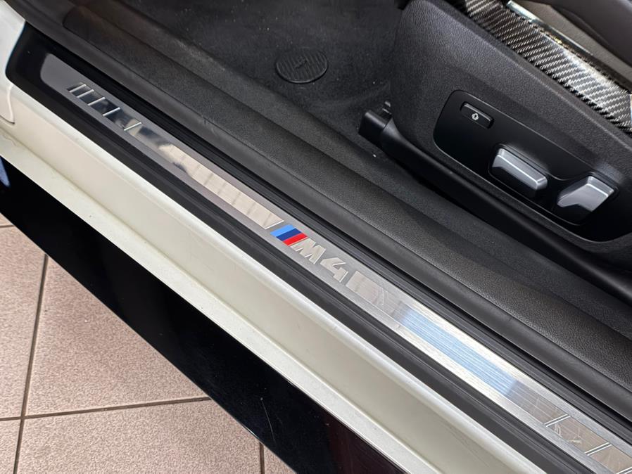 2021 BMW M4 Coupe photo