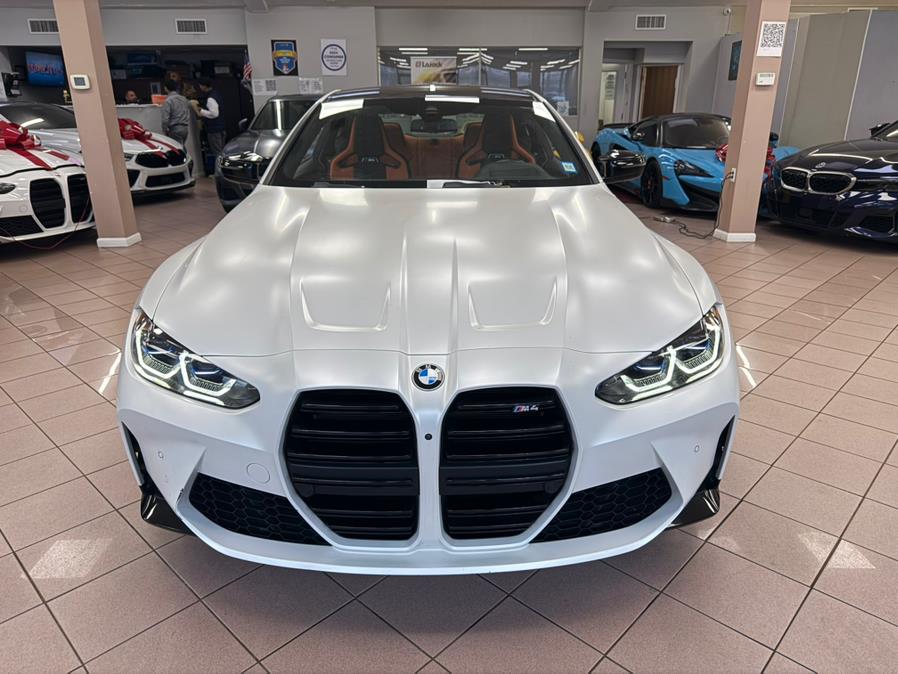 2021 BMW M4 Coupe photo