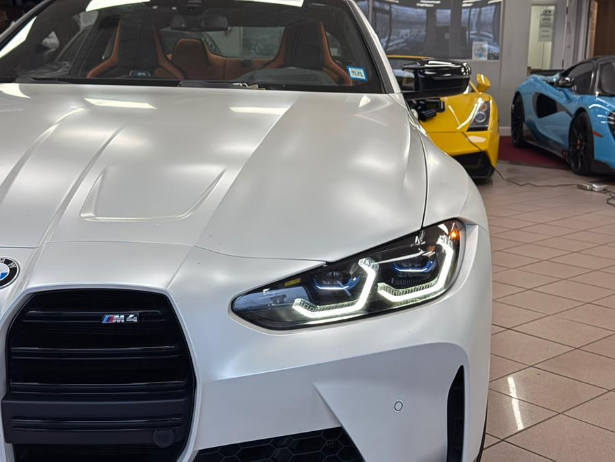 2021 BMW M4 Coupe photo