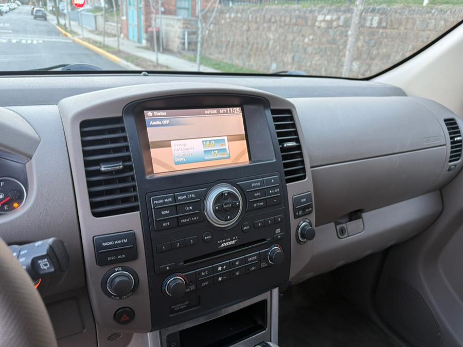 2012 Nissan Pathfinder S photo