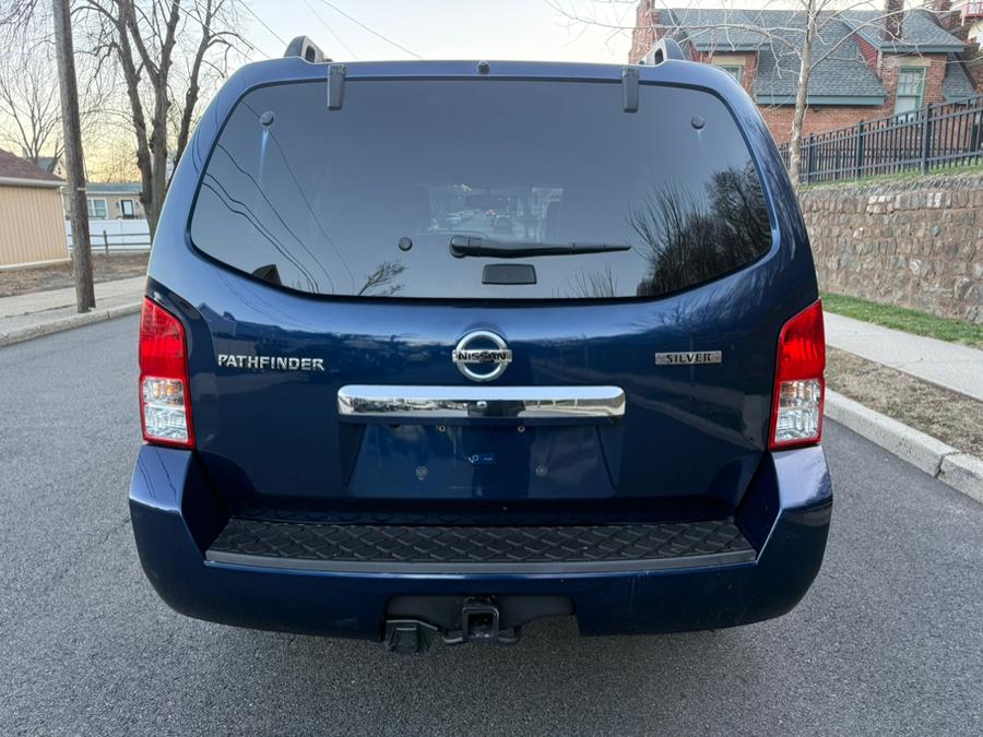 2012 Nissan Pathfinder S photo