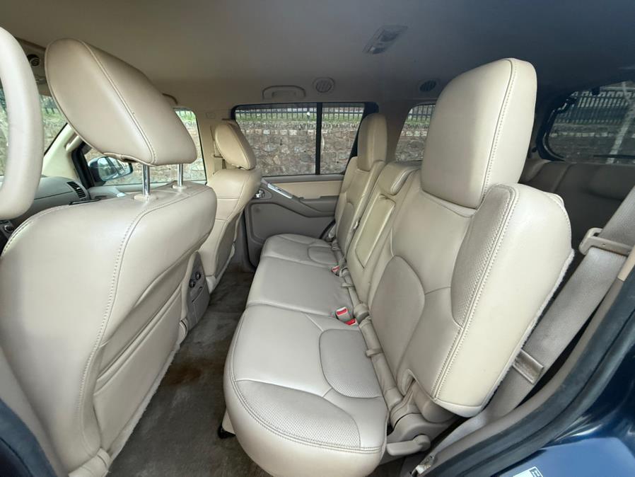 2012 Nissan Pathfinder S photo