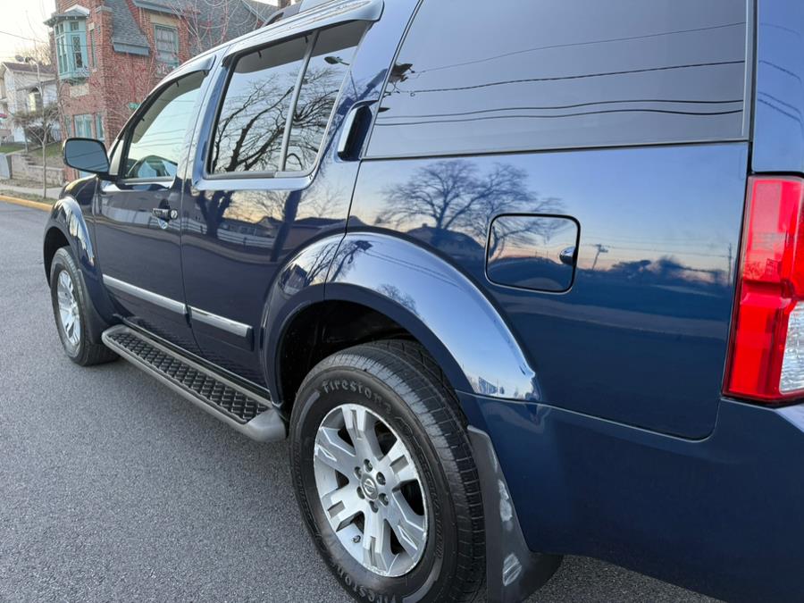 2012 Nissan Pathfinder S photo