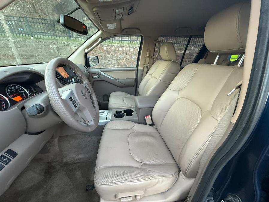 2012 Nissan Pathfinder S photo