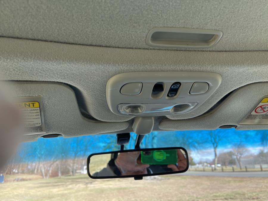 1998 Subaru Legacy Outback photo