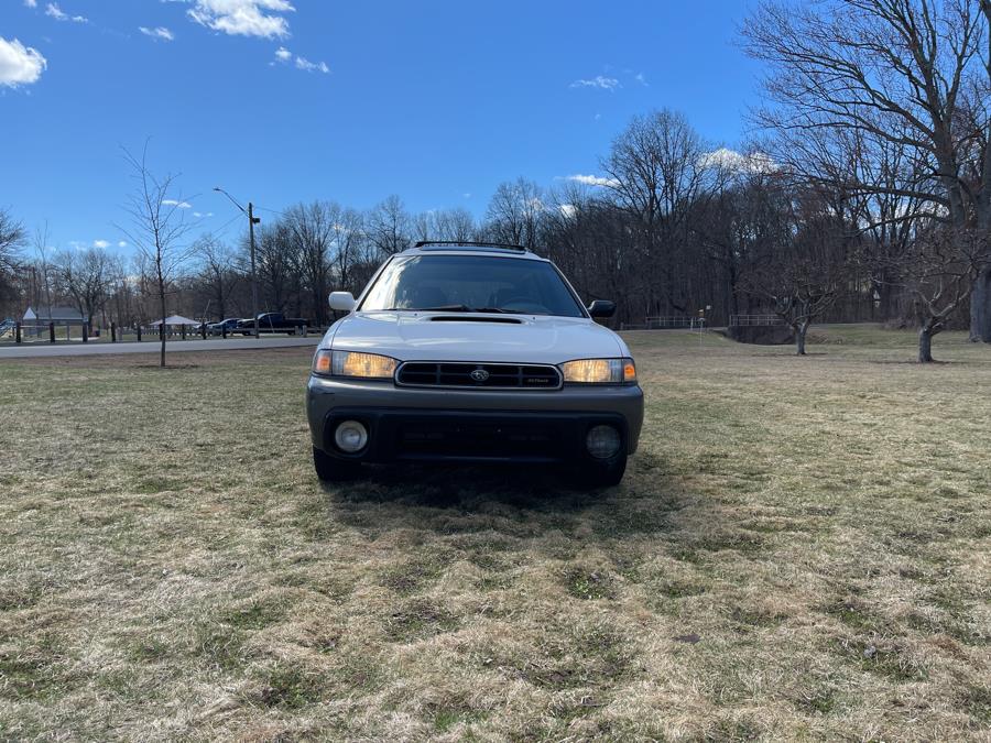 1998 Subaru Legacy Outback photo