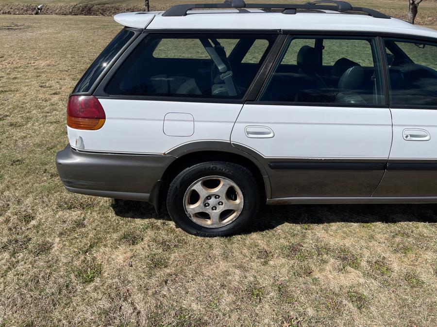 1998 Subaru Legacy Outback photo