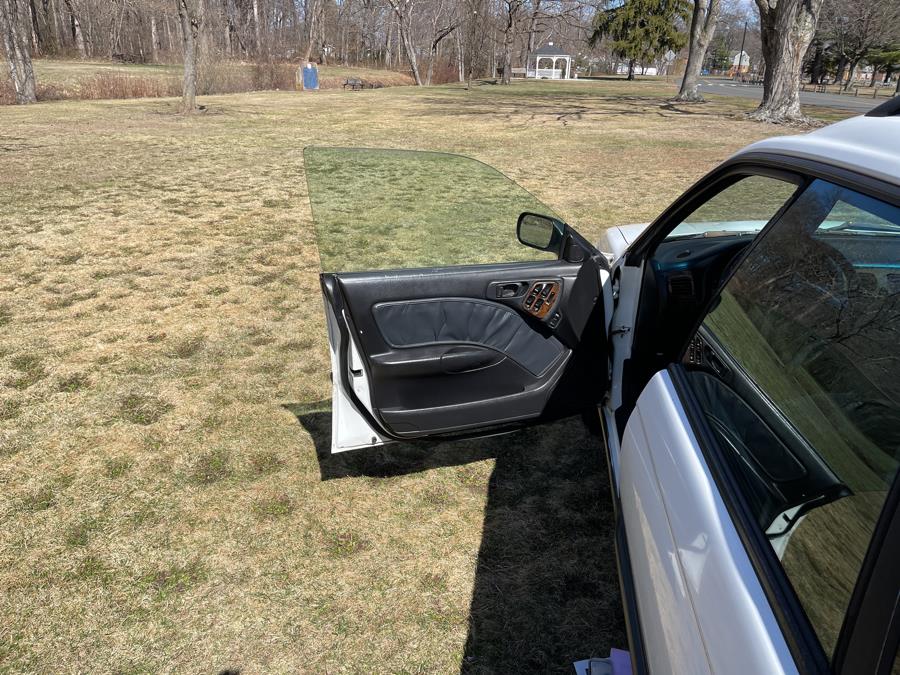1998 Subaru Legacy Outback photo