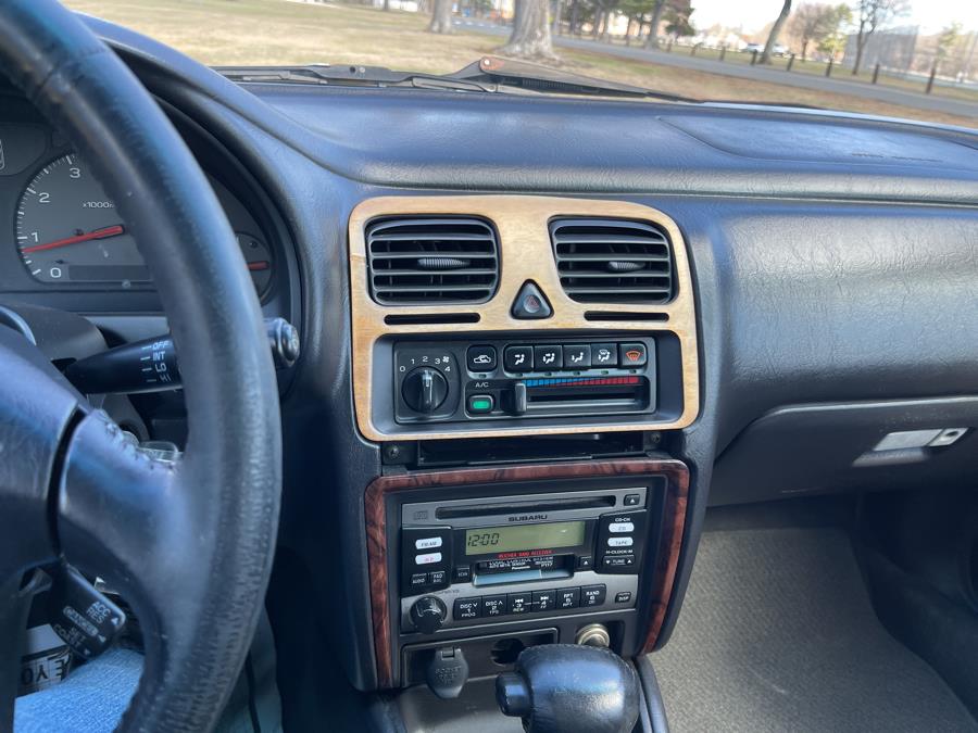 1998 Subaru Legacy Outback photo