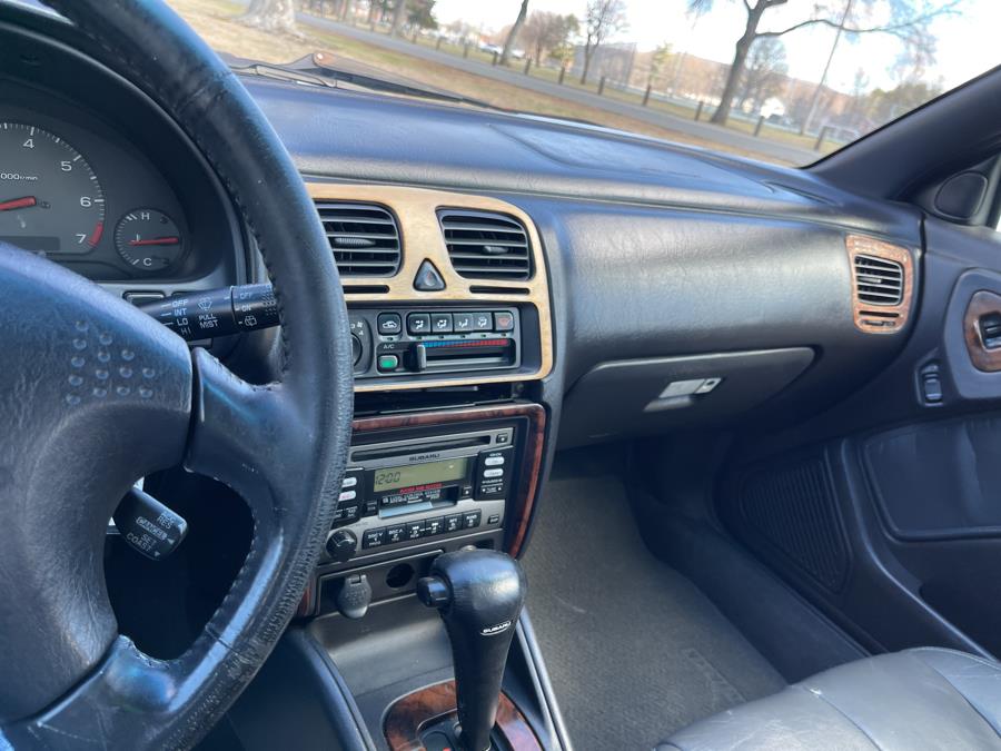 1998 Subaru Legacy Outback photo