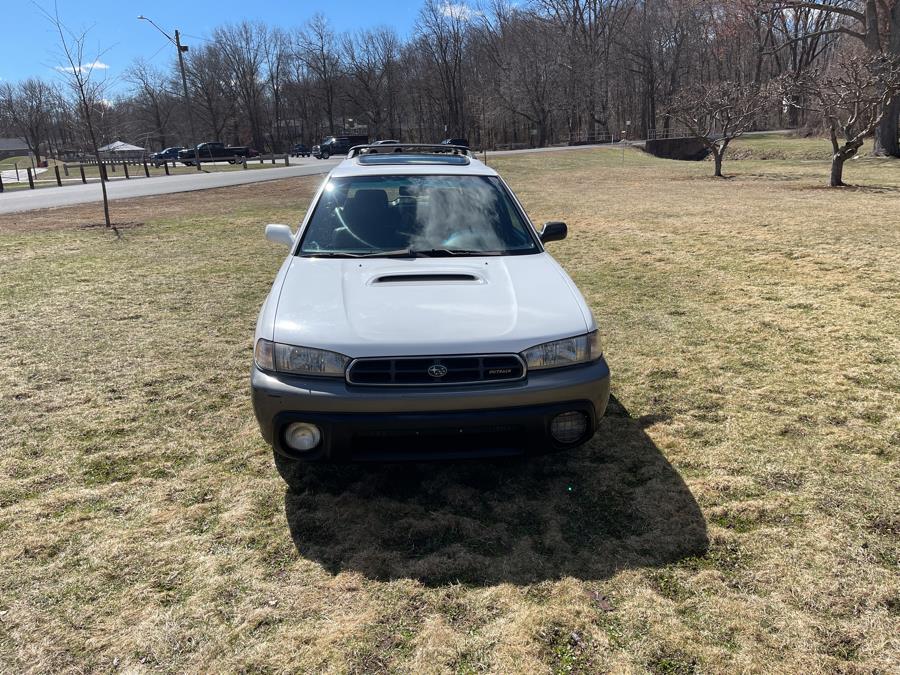 1998 Subaru Legacy Outback photo