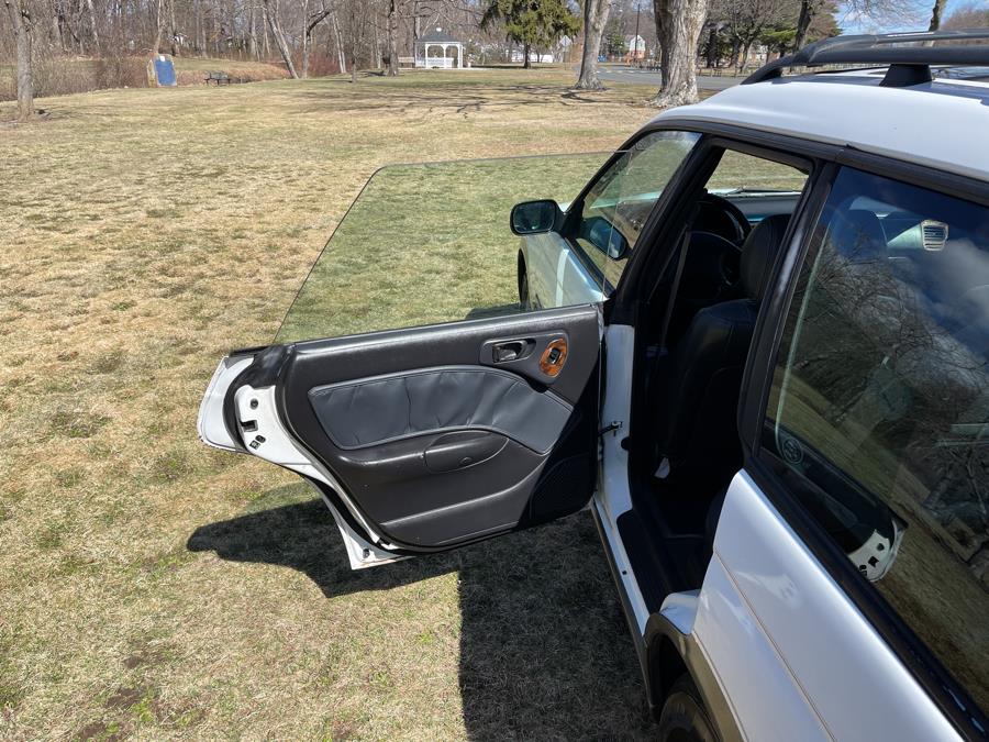 1998 Subaru Legacy Outback photo