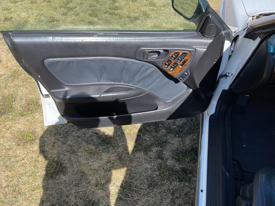 1998 Subaru Legacy Outback photo