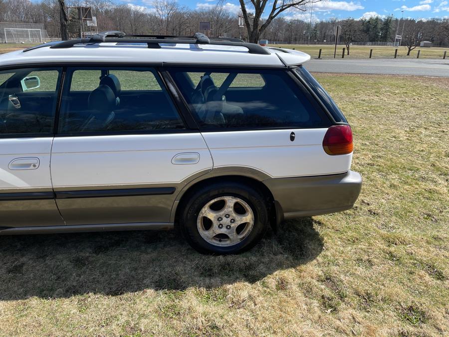 1998 Subaru Legacy Outback photo