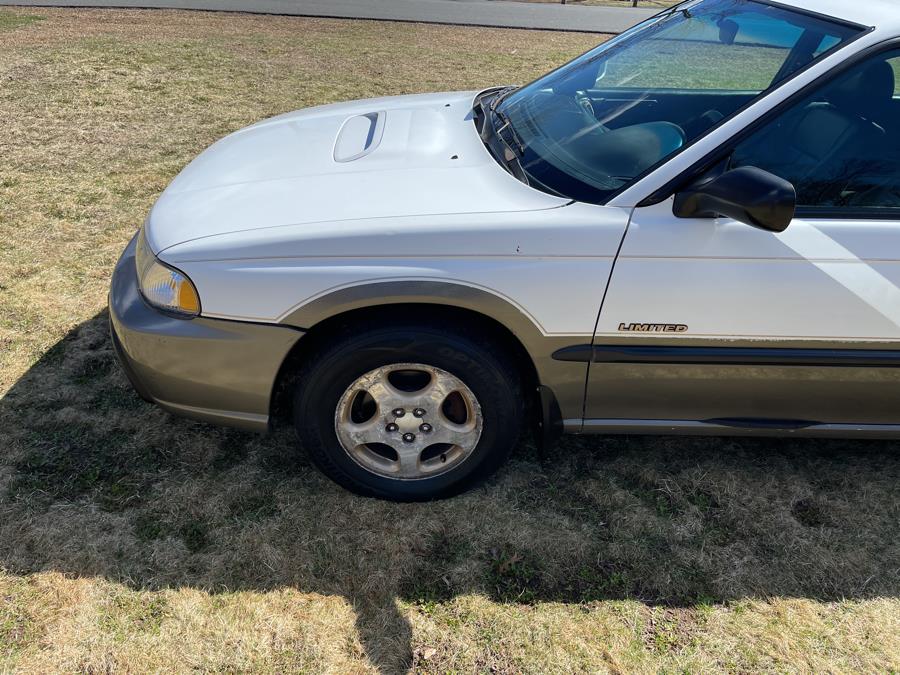 1998 Subaru Legacy Outback photo