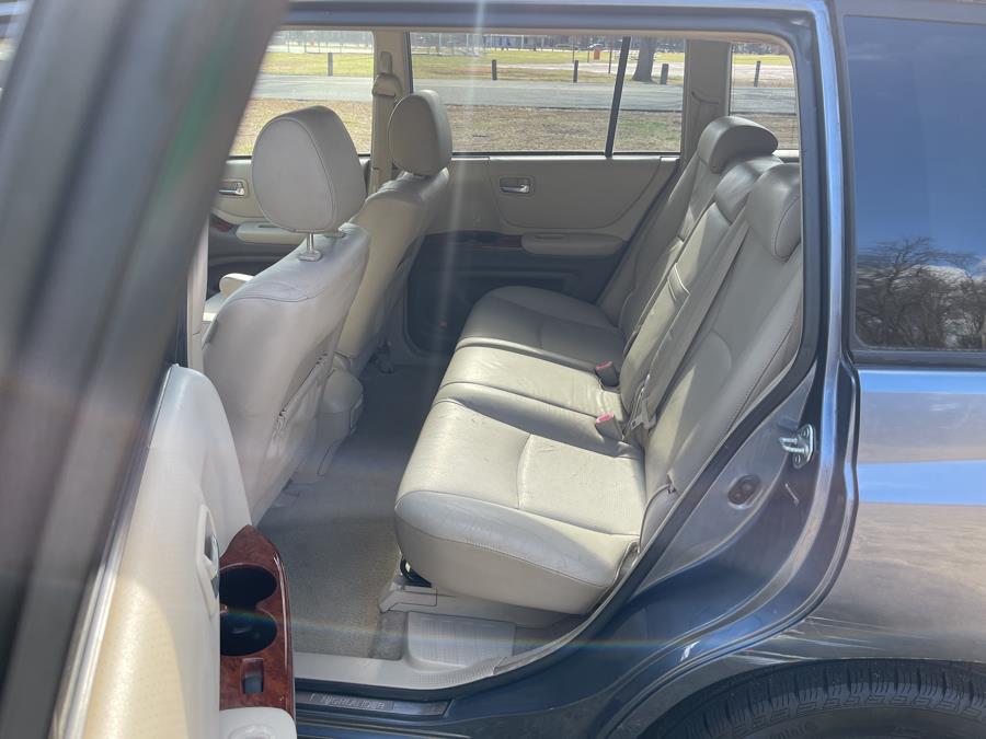 2005 Toyota Highlander photo