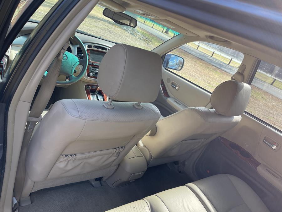 2005 Toyota Highlander photo
