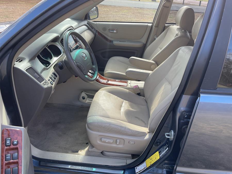 2005 Toyota Highlander photo