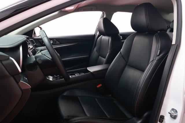 2023 Nissan Maxima SV photo