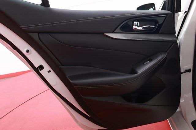 2023 Nissan Maxima SV photo