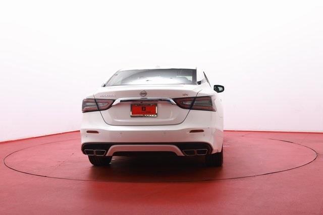 2023 Nissan Maxima SV photo