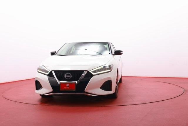 2023 Nissan Maxima SV photo