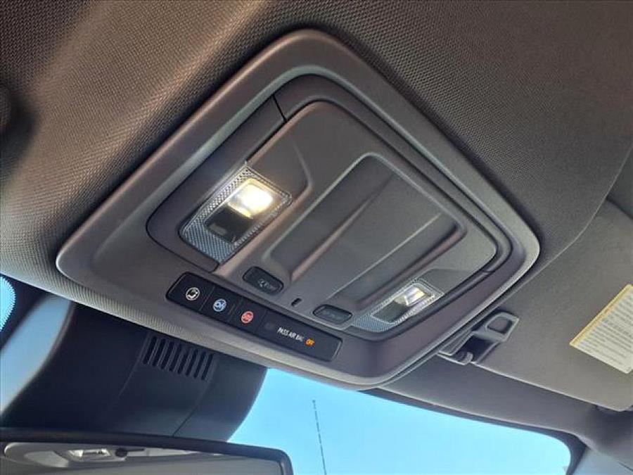 2022 GMC Sierra 1500 SLT photo