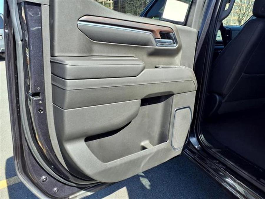 2022 GMC Sierra 1500 SLT photo
