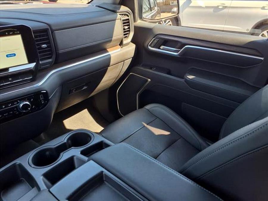 2022 GMC Sierra 1500 SLT photo