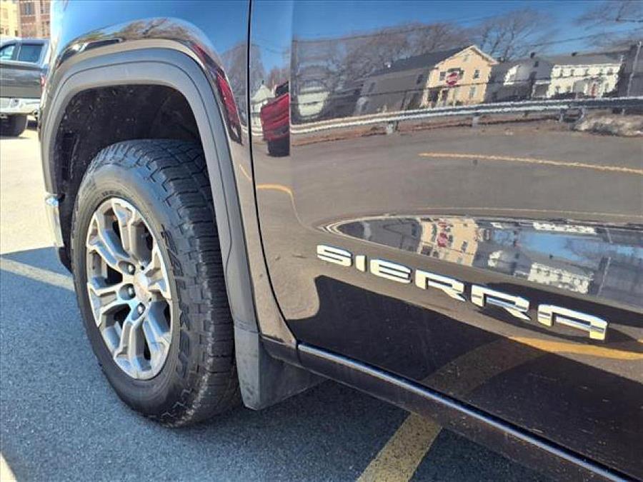 2022 GMC Sierra 1500 SLT photo