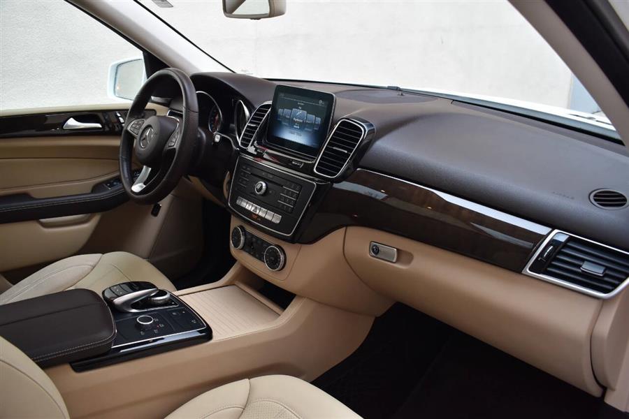 2019 Mercedes-Benz GLE GLE 400 4MATIC AWD 4dr SUV photo