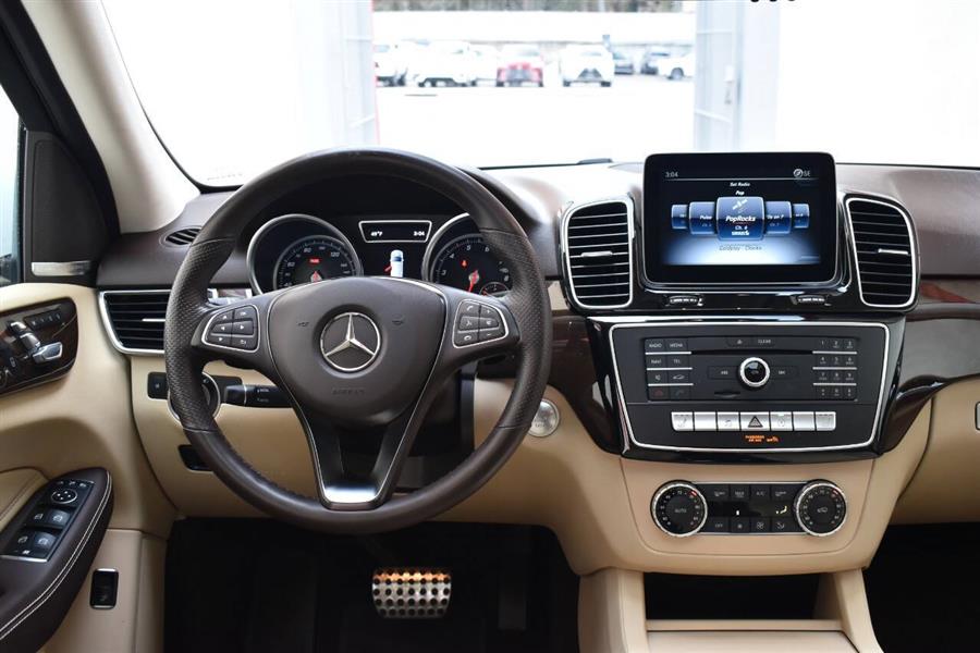 2019 Mercedes-Benz GLE GLE 400 4MATIC AWD 4dr SUV photo