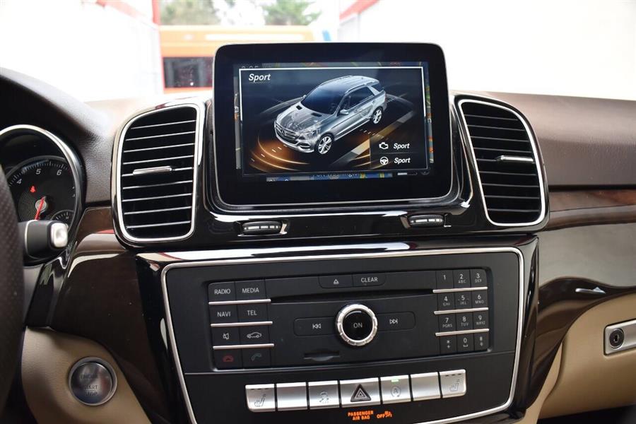 2019 Mercedes-Benz GLE GLE 400 4MATIC AWD 4dr SUV photo