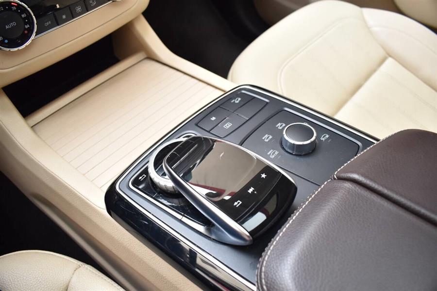 2019 Mercedes-Benz GLE GLE 400 4MATIC AWD 4dr SUV photo