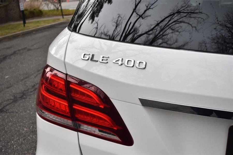 2019 Mercedes-Benz GLE GLE 400 4MATIC AWD 4dr SUV photo
