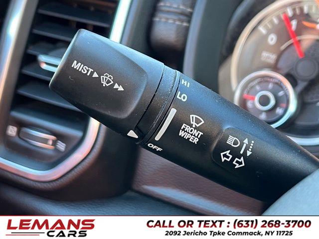 2020 RAM 1500 Laramie photo