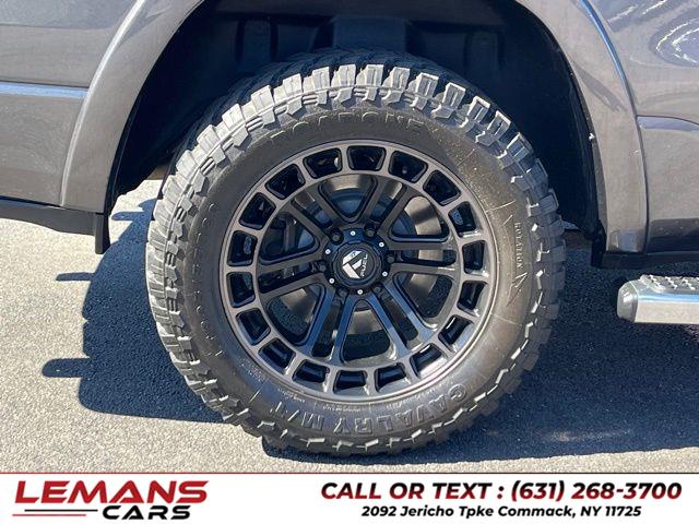 2020 RAM 1500 Laramie photo