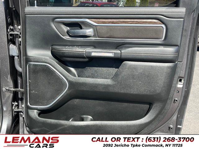 2020 RAM 1500 Laramie photo