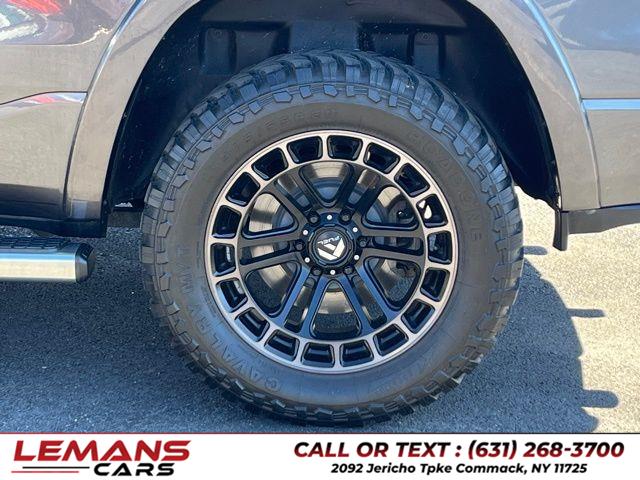 2020 RAM 1500 Laramie photo