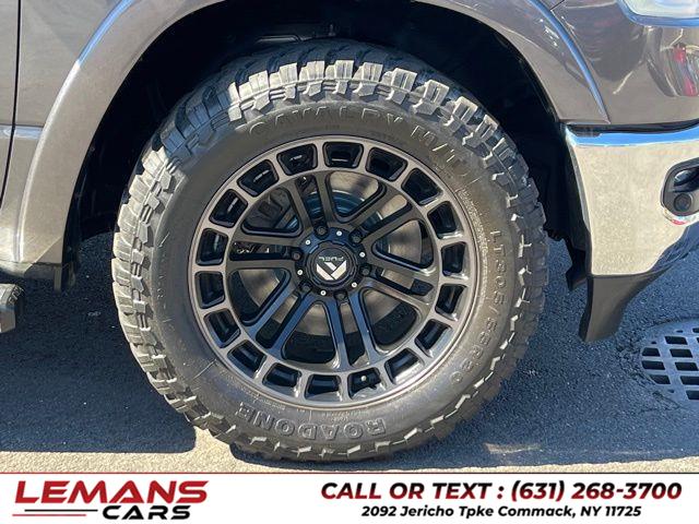 2020 RAM 1500 Laramie photo