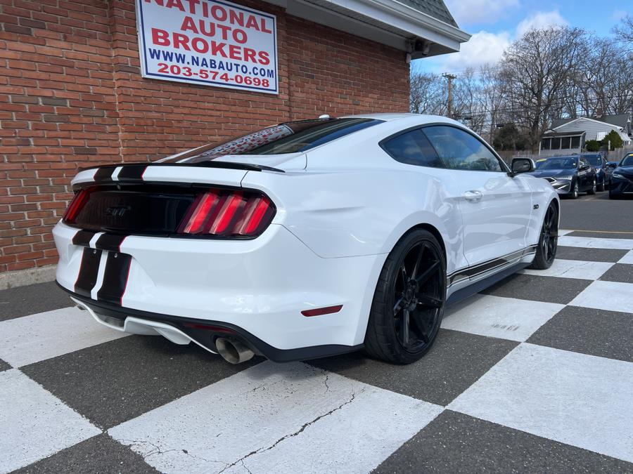 2016 Ford Mustang 2dr Fastback GT Premium photo