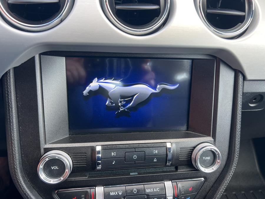 2016 Ford Mustang 2dr Fastback GT Premium photo