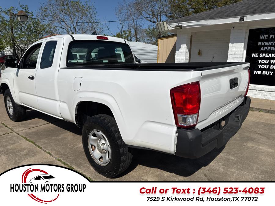 2016 Toyota Tacoma 2WD Access Cab I4 AT SR (Natl) photo